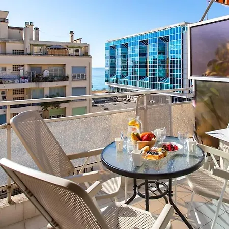 Lejlighed L28 Californie 1min Walk Sea 3bdr/ Ac & Balcony Nice