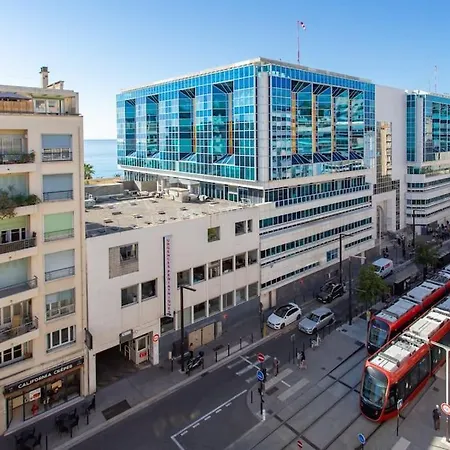 L28 Californie 1min Walk Sea 3bdr/ Ac & Balcony 公寓