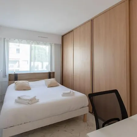L28 Californie 1min Walk Sea 3bdr/ Ac & Balcony Lejlighed