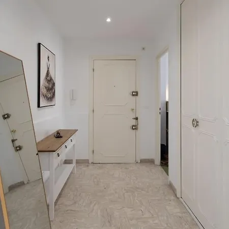 L28 Californie 1min Walk Sea 3bdr/ Ac & Balcony 公寓